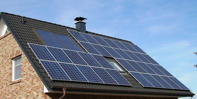 instalace solárních panelů
